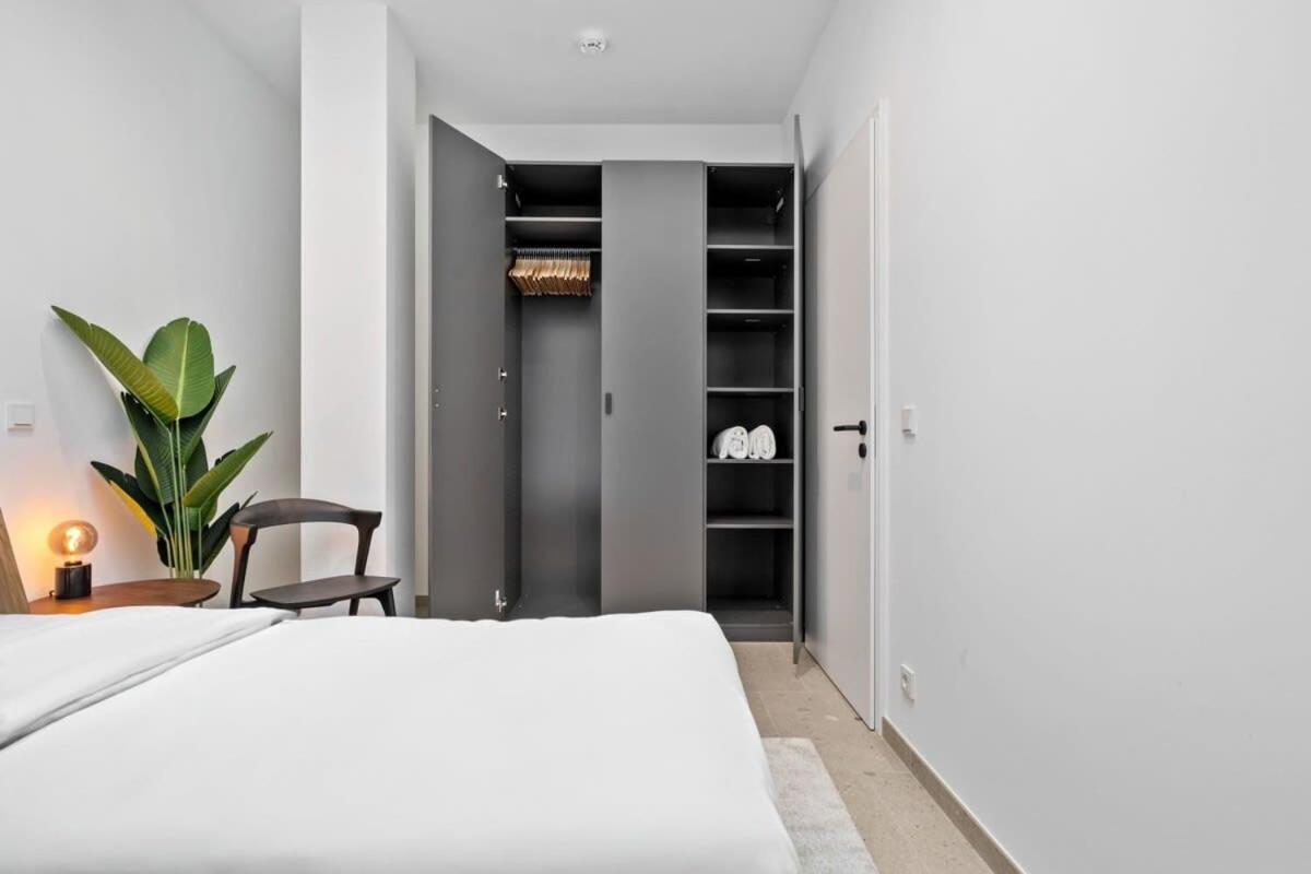 Luxurious 2Br Apt With Balcony In Luxembourg Apartamento Exterior foto