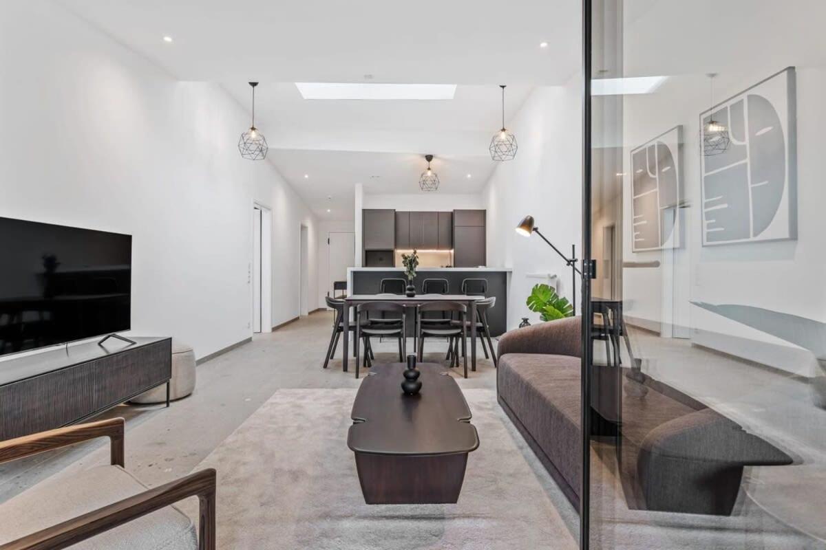 Luxurious 2Br Apt With Balcony In Luxembourg Apartamento Exterior foto