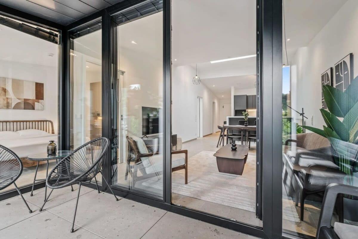 Luxurious 2Br Apt With Balcony In Luxembourg Apartamento Exterior foto