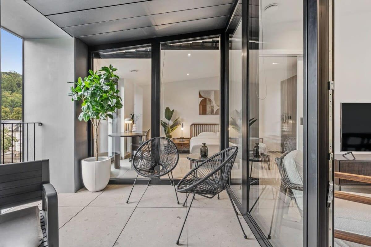 Luxurious 2Br Apt With Balcony In Luxembourg Apartamento Exterior foto