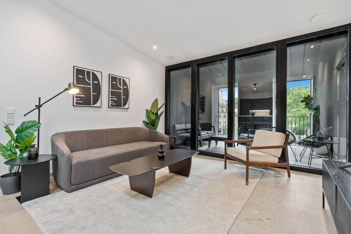 Luxurious 2Br Apt With Balcony In Luxembourg Apartamento Exterior foto